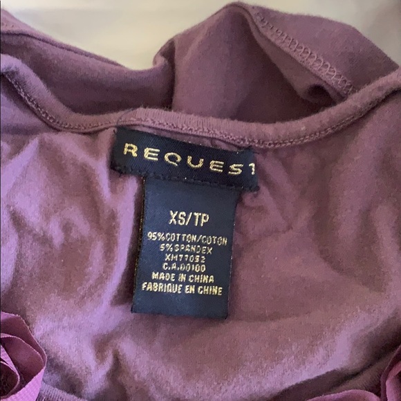 Women’s top with floral neckline - Picture 5 of 5